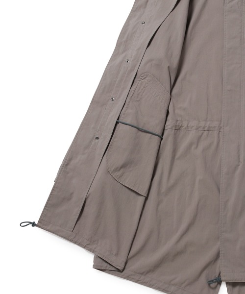 ARMY TWILL(アーミーツイル)の「【ARMY TWILL】別注 Fishtail Coat/UNISEX(モッズコート・メンズ・グレー・XL/L/M)」の3枚目の写真