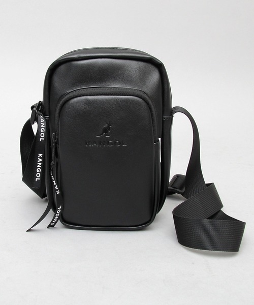 KANGOL（カンゴール）の「＜A.M.S.別注＞ レザー調 縦型 スクエア ミニショルダーバッグ（ショルダーバッグ・メンズ・ブラック/ベージュ/ブラック系その他・FREE）」の13枚目の写真