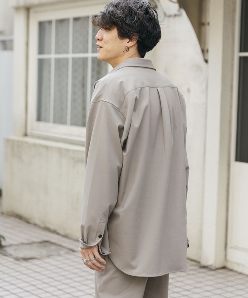SENSE OF PLACE by URBAN RESEARCH（センスオブプレイスバイアーバンリサーチ）の「『セットアップ対応』カラールーズシャツA（シャツ/ブラウス・メンズ・ライトベージュ/グレー/ブラウン/ホワイト/ブラック・MEDIUM/LARGE）」の17枚目の写真