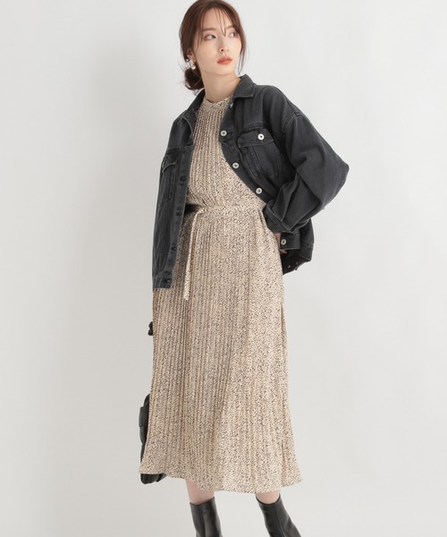 Andemiu（アンデミュウ）の「【ミニ丈WEB限定】ランダムドットプリーツワンピース219522（ワンピース・レディース・ブラック/ブラウン/アイボリー/ブラック系その他/ベージュ/グリーン・FREE/フリー）」の10枚目の写真