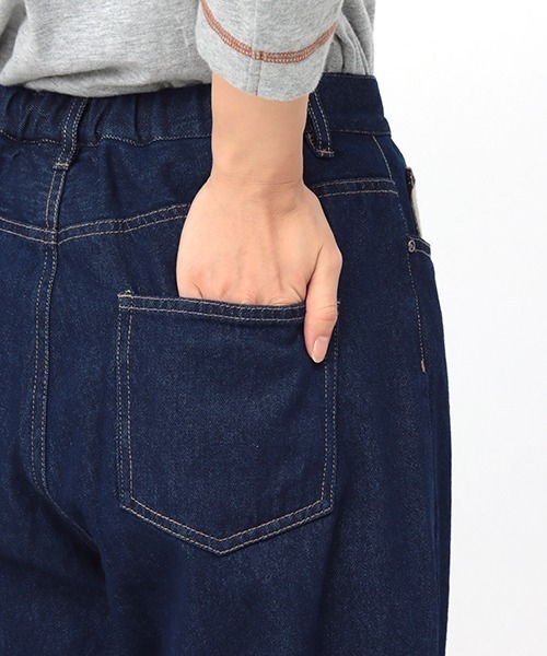 チチカカ（チチカカ）の「リサイクルデニムパンツ（デニムパンツ・レディース・ブルー/インディゴブルー・SMALL/LARGE/MEDIUM）」の19枚目の写真