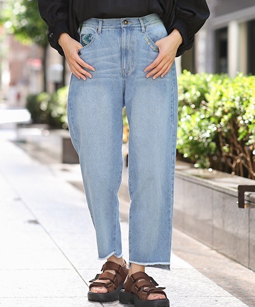 チチカカ（チチカカ）の「リサイクルデニムパンツ（デニムパンツ・レディース・ブルー/インディゴブルー・SMALL/LARGE/MEDIUM）」の12枚目の写真