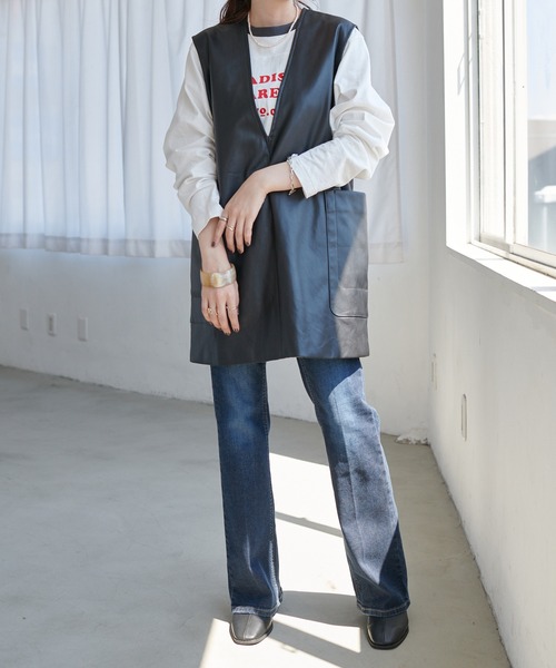 DISCOAT（ディスコート）の「FレザーVネックベスト（ベスト・レディース・ブラック/ブラウン・FREE）」の13枚目の写真