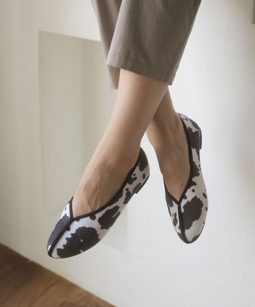 AMERICAN HOLIC（アメリカンホリック）の「【WEB限定】中敷きファーアニマル柄チャイナシューズ（パンプス・レディース・その他1・S/M/L）」の2枚目の写真