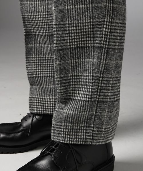 HARE(ハレ)の「ウールチェックパンツ【HARE】(スラックス・メンズ・グレー/ネイビー/ダークネイビー・SMALL/MEDIUM)」の5枚目の写真
