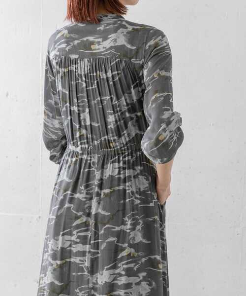 URBAN RESEARCH Sonny Label(アーバンリサーチサニーレーベル)の「マーブルストーン柄ワンピース(ワンピース・レディース・ブラック系その他/グレー系その他/ベージュ系その他・FREE)」の16枚目の写真