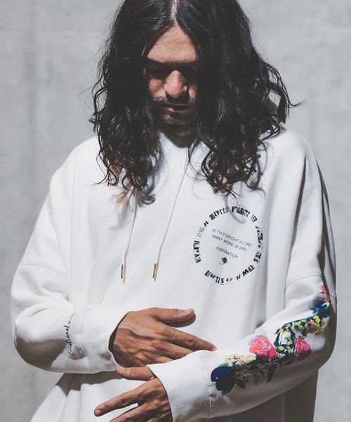 GLIMCLAP(グリムクラップ)の「mpa2710-Back side brushed sweat material printed design hoodie パーカー(パーカー・メンズ・オフホワイト/ブラック・S/M/L)」の11枚目の写真