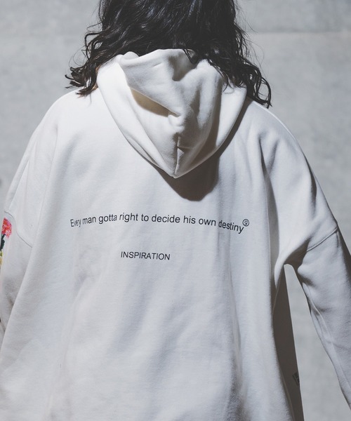 GLIMCLAP(グリムクラップ)の「mpa2710-Back side brushed sweat material printed design hoodie パーカー(パーカー・メンズ・オフホワイト/ブラック・S/M/L)」の7枚目の写真