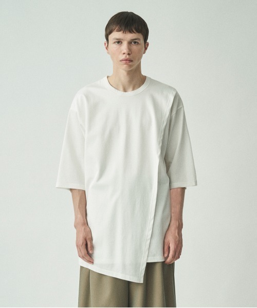 Juha(ユハ)の「WRAP OVER TEE ( NEW SPEC )(Tシャツ/カットソー・メンズ・ホワイト/ブラック/ベージュ・3/4)」の2枚目の写真