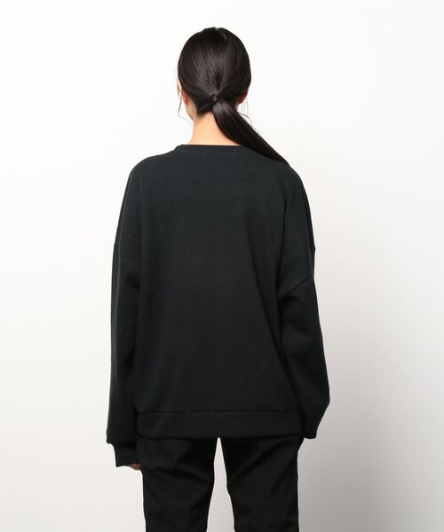 Figments（フィグメンツ）の「フロントポケットスウェット（スウェット・レディース・ブルー/ブラック・FREE）」の3枚目の写真