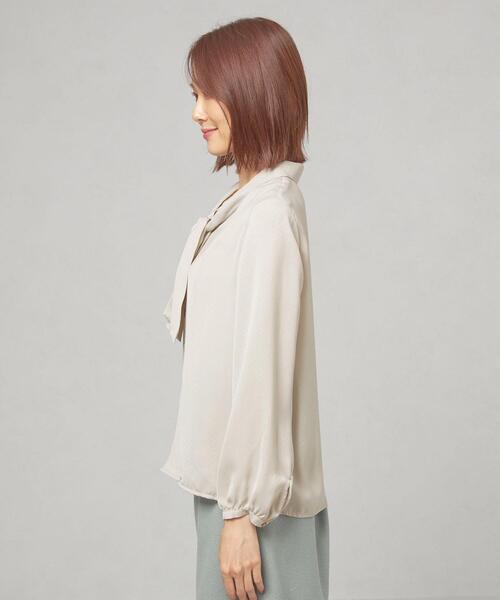 closet story(クローゼットストーリー)の「<closet story(クローゼットストーリー)>サテンドビー タイ ブラウス(シャツ/ブラウス・レディース・ライトグレー/ネイビー/ピンク・FREE)」の6枚目の写真