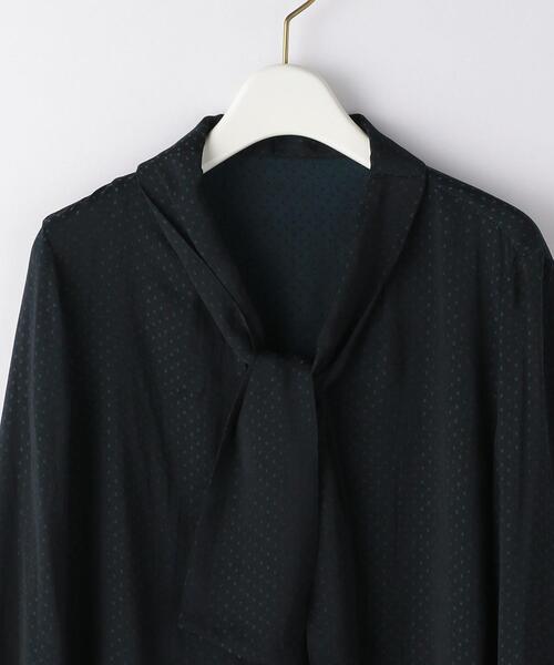 closet story(クローゼットストーリー)の「<closet story(クローゼットストーリー)>サテンドビー タイ ブラウス(シャツ/ブラウス・レディース・ライトグレー/ネイビー/ピンク・FREE)」の14枚目の写真