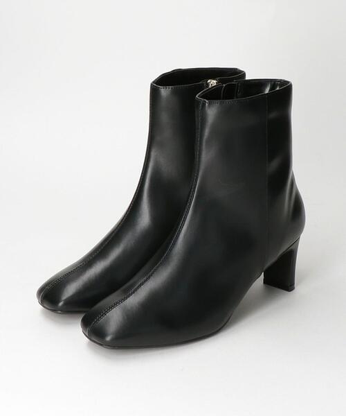 closet story（クローゼットストーリー）の「＜closet story（クローゼットストーリー）＞スクエアトゥ センターシーム ショートブーツ（ブーツ・レディース・ブラック/オフホワイト・23cm/23.5cm/24cm/24.5cm）」の2枚目の写真