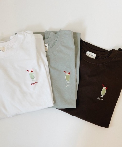spoon store(スプーンストア)の「ワンポイント刺繍の喫茶長袖Tシャツ(Tシャツ/カットソー・レディース・ホワイト/ライトブルー/カーキ/アイボリー/ベージュ系その他/ブルー系その他/チャコール・フリー)」の18枚目の写真