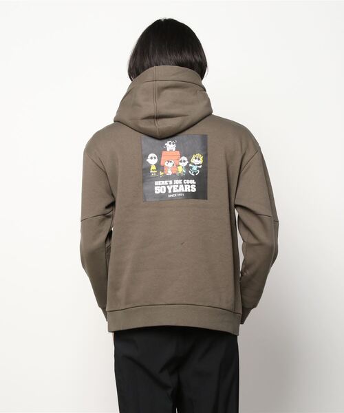 PEANUTS（ピーナッツ）の「ピーナッツ  長袖ヘビーウェイトBIGTシャツ（パーカー・メンズ・ブラウン/ブラック・3L/L/S/LL/M）」の4枚目の写真