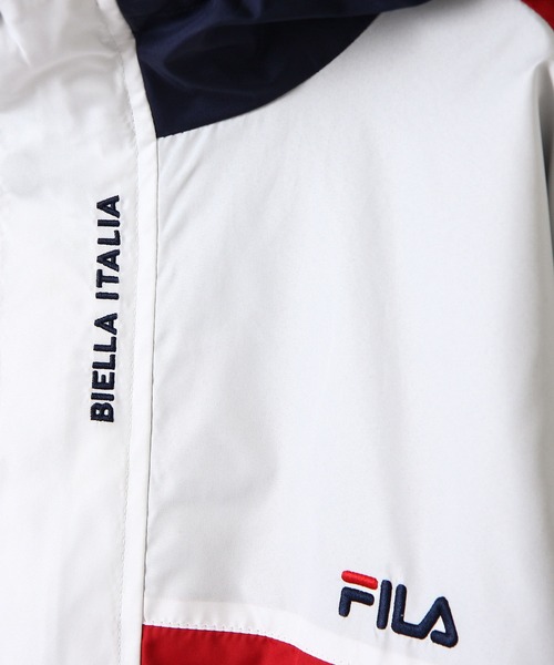 FILA(フィラ)の「【FILA】バイカラーフードライトジャケット(マウンテンパーカー・メンズ・ブラック/ネイビー/カーキ・MEDIUM/LARGE/X-LARGE)」の5枚目の写真