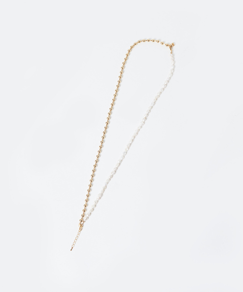 qualite（カリテ）の「バロックパールチェーンネックレス（ネックレス・レディース・ゴールド・フリー）」の3枚目の写真