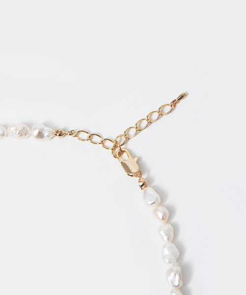 qualite（カリテ）の「バロックパールチェーンネックレス（ネックレス・レディース・ゴールド・フリー）」の6枚目の写真