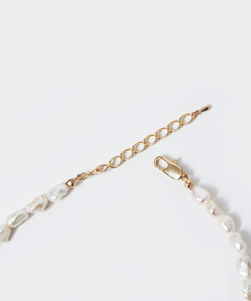 qualite（カリテ）の「バロックパールチェーンネックレス（ネックレス・レディース・ゴールド・フリー）」の7枚目の写真