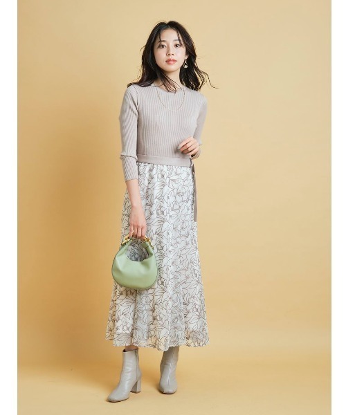 JUSGLITTY（ジャスグリッティー）の「エアリー刺繍スカート