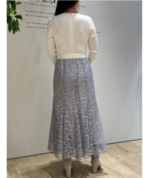 売約済JUSGLITTY ドッキングワンピース　刺繍　異素材　2 ロング　ベルト JUSGLITTY フラワー刺繍ドッキングワンピース - メルカリ