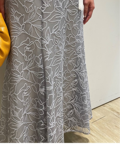 JUSGLITTY（ジャスグリッティー）の「エアリー刺繍スカートドッキング