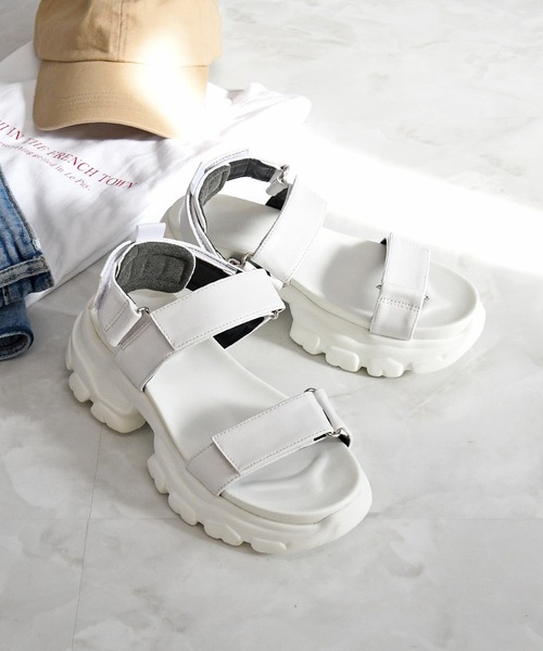 NOFALL（ノーフォール）の「厚底スニーカーソールベルクロサンダル（サンダル・レディース・ベージュ/ホワイト/ブラック/シルバー・S/L/3L/LL/M）」の10枚目の写真