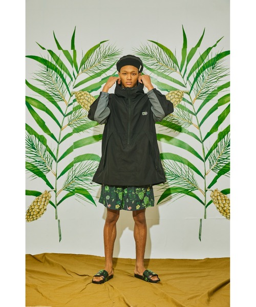 AlexanderLeeChang(アレキサンダーリーチャン)の「AlexanderLeeChang/アレキサンダーリーチャン BIG ANORAK ビッグシルエットアノラック(ナイロンジャケット・メンズ・ブラック/パープル/イエロー・2/3)」の17枚目の写真