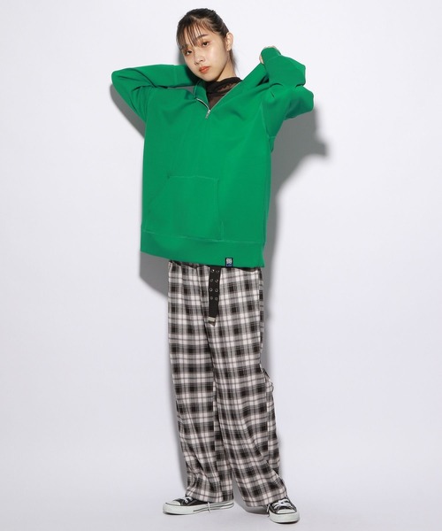 PBLIM（ページボーイリム）の「【PAGEBOYLIM】カラーダンボールパーカー（パーカー・レディース・ブルー/ブラック/グリーン・LARGE/MEDIUM）」の13枚目の写真