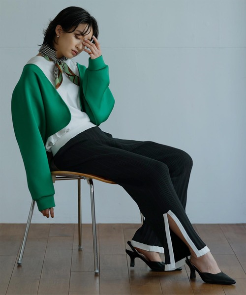 miette（ミエット）の「配色ﾗｲﾝｽﾘｯﾄﾘﾌﾞﾊﾟﾝﾂ（その他パンツ・レディース・グリーン/ブラック・FREE）」の2枚目の写真