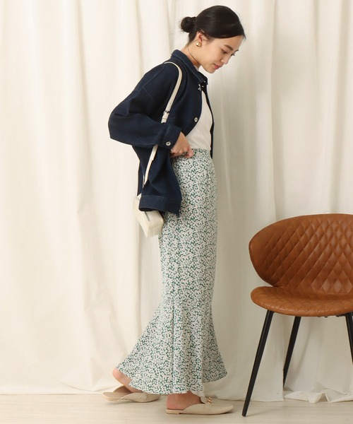 libelle more（リベル モア）の「デイジー柄マーメイドスカート（スカート・レディース・ブラック/ブラウン/グリーン・M）」の11枚目の写真