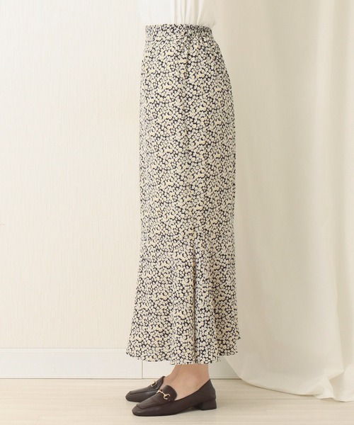 libelle more（リベル モア）の「デイジー柄マーメイドスカート（スカート・レディース・ブラック/ブラウン/グリーン・M）」の21枚目の写真