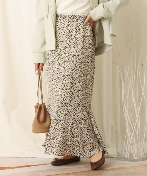 libelle more（リベル モア）の「デイジー柄マーメイドスカート（スカート・レディース・ブラック/ブラウン/グリーン・M）」の16枚目の写真