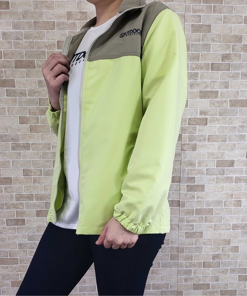 OUTDOOR PRODUCTS（アウトドアプロダクツ）の「UVピーチタフタ ZIP配色ジャケット（ナイロンジャケット・レディース・イエロー/グレイッシュベージュ/カーキ・L/M/LL）」の5枚目の写真