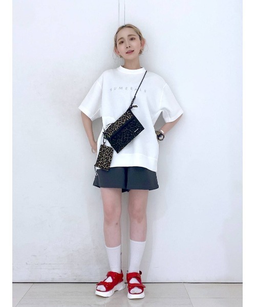 NUMERALS（ヌメラルズ）の「【UNISEX】[NUMERALS]サイドポケットTシャツ（Tシャツ/カットソー・メンズ・ホワイト/ライトブルー/ブラック/ライトグリーン/ベージュ・MEDIUM/LARGE）」の6枚目の写真