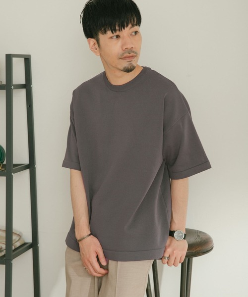 ITEMS URBANRESEARCH（アイテムズ アーバンリサーチ）の「マシンウォッシャブル 天竺ニットTシャツ（ニット/セーター・メンズ・チャコールグレー/ベージュ/ブラウン/ブルー・MEDIUM/LARGE）」の2枚目の写真