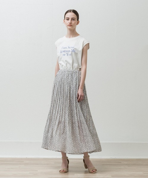 ALLUMER（アリュメール）の「ノースリーブプリントTシャツ(This Song Reminds Me Of You)（Tシャツ/カットソー・レディース・ホワイト/ブラック・1）」の7枚目の写真