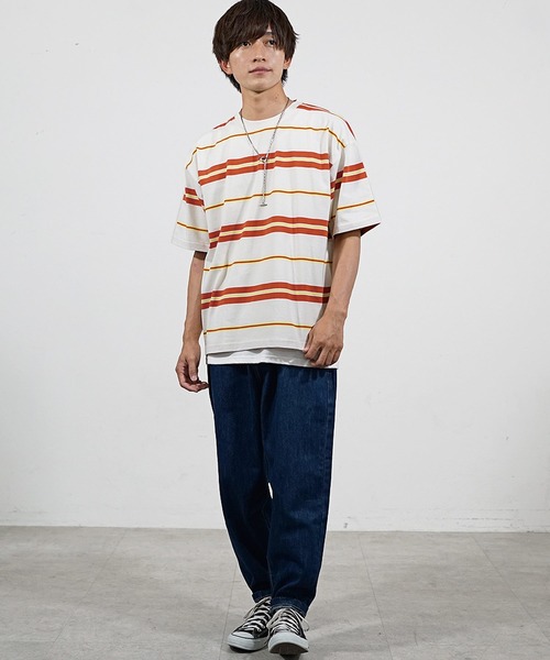 MinoriTY（マイノリティ）の「【MinoriTY】マルチボーダービッグTシャツ 半袖 ビッグシルエット オーバーサイズ コットン メンズ 夏服 秋服 インナー（Tシャツ/カットソー・メンズ・ホワイト/ブラック/ネイビー/オレンジ/グリーン/マスタード/ホワイト系その他/ブラック系その他/グリーン系その他/チャコール・L/M）」の11枚目の写真