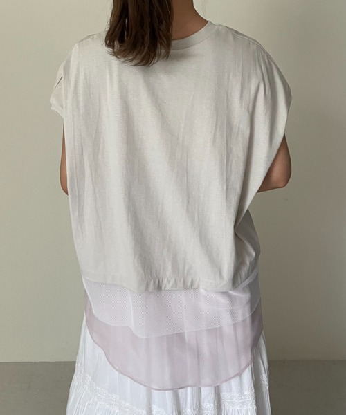 DOLLUPOOPS(ドールアップウップス)の「ロゴプリントヘム切替トップス(Tシャツ/カットソー・レディース・ホワイト/ブラック/ベージュ・38)」の18枚目の写真