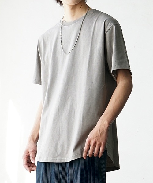 MinoriTY(マイノリティ)の「【MinoriTY】プレミアムコットンボックスシルエット半袖Tシャツ メンズ(Tシャツ/カットソー・メンズ・ブラック/オフホワイト/グレイッシュベージュ/キナリ/チャコールグレー/ホワイト/ブルー/ライトカーキ/スミクロ/ベージュ系1/ブラック系1/ホワイト系1/カーキ系1/ブラック系2・M/L/S)」の10枚目の写真