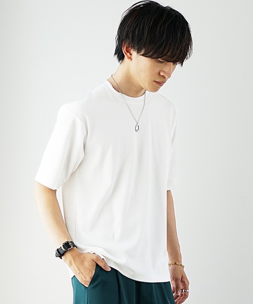 MinoriTY(マイノリティ)の「【MinoriTY】プレミアムコットンボックスシルエット半袖Tシャツ メンズ(Tシャツ/カットソー・メンズ・ブラック/オフホワイト/グレイッシュベージュ/キナリ/チャコールグレー/ホワイト/ブルー/ライトカーキ/スミクロ/ベージュ系1/ブラック系1/ホワイト系1/カーキ系1/ブラック系2・M/L/S)」の18枚目の写真