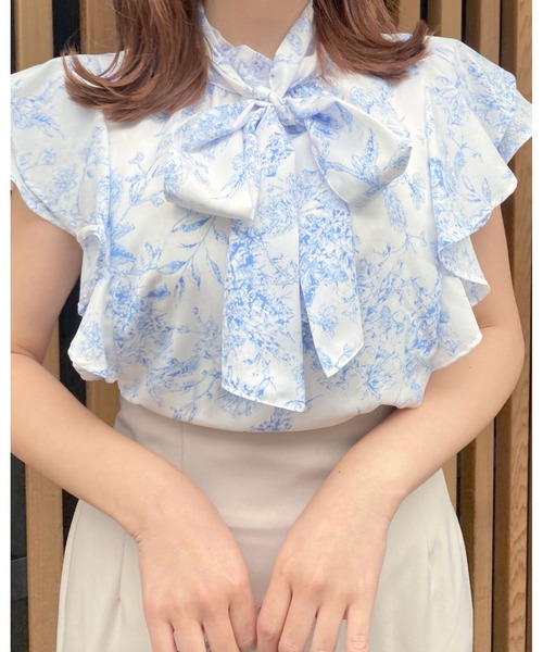 INGNI（イング）の「2WAYリボントワルドジュイフリルノースリ／ブラウス（シャツ/ブラウス・レディース・ホワイト×グレー/ホワイト×ブルー・M）」の13枚目の写真