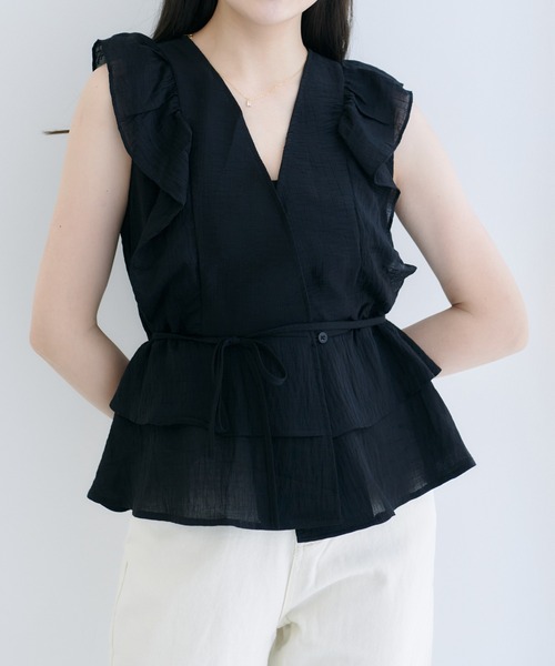 Lamoa（ラモア）の「Lamoa/フリル ボリューム ノースリーブ ブラウス（シャツ/ブラウス・レディース・ホワイト/ブラック/ブルー/アイボリー・FREE）」の4枚目の写真