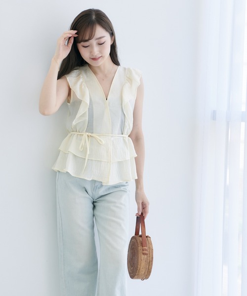 Lamoa（ラモア）の「Lamoa/フリル ボリューム ノースリーブ ブラウス（シャツ/ブラウス・レディース・ホワイト/ブラック/ブルー/アイボリー・FREE）」の12枚目の写真