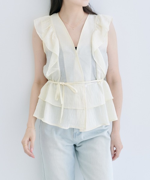 Lamoa（ラモア）の「Lamoa/フリル ボリューム ノースリーブ ブラウス（シャツ/ブラウス・レディース・ホワイト/ブラック/ブルー/アイボリー・FREE）」の7枚目の写真