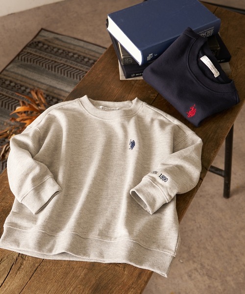 U.S. POLO ASSN.（ユーエスポロアッスン）の「【KIDS】【U.S. POLO ASSN/ユーエスポロアッスン】ワンポイント刺繍クルーネックスウェット（スウェット・キッズ・ネイビー/グレー・100/150/140/120）」の3枚目の写真
