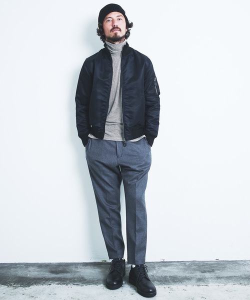 Magine（マージン）の「NYLON THINSULATE STAND RIB MA-1 JKT:ナイロン シンサレート スタンドリブ MA-1 22AW（MA-1・メンズ・ブラック/ネイビー/オリーブ・44/46/48）」の6枚目の写真