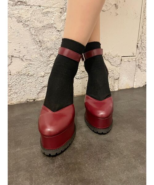 EATME(イートミー)の「ベルテッドパンプス(パンプス・レディース・ブラック/バーガンディー/その他1・S/M/L)」の3枚目の写真