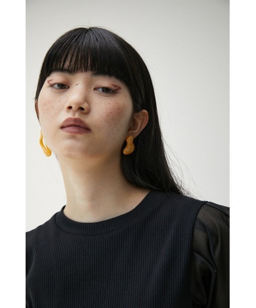 AZUL by moussy（アズールバイマウジー）の「ASYMMETRY ACRYL PIERCINGS/アシンメトリーアクリルピアス（ピアス（両耳用）・レディース・ブラウン/ターコイズブルー/イエロー・FREE）」の3枚目の写真