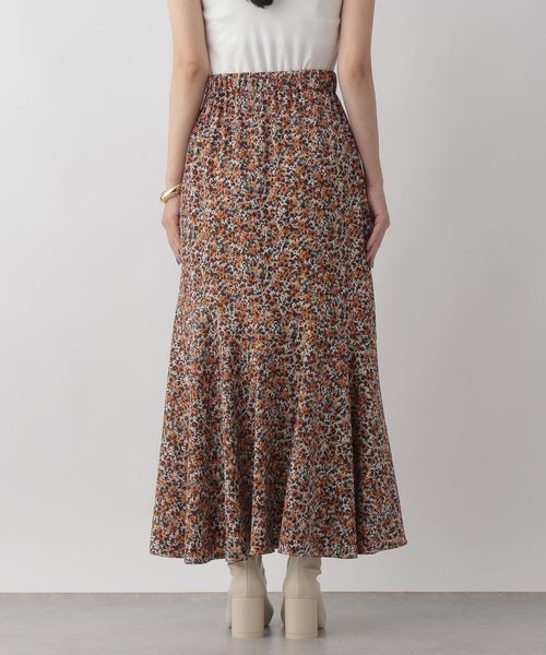 LOWRYS FARM（ローリーズファーム）の「ハナガラキリカエフレアスカート　157697（スカート・レディース・イエロー/レッド・FREE）」の9枚目の写真